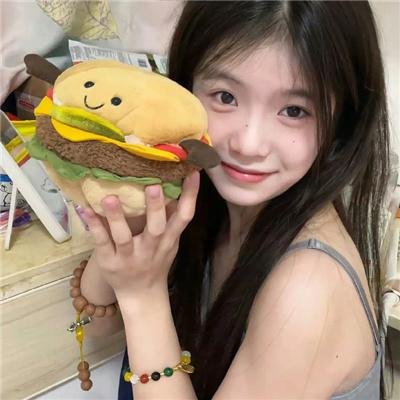 马路对面的房子